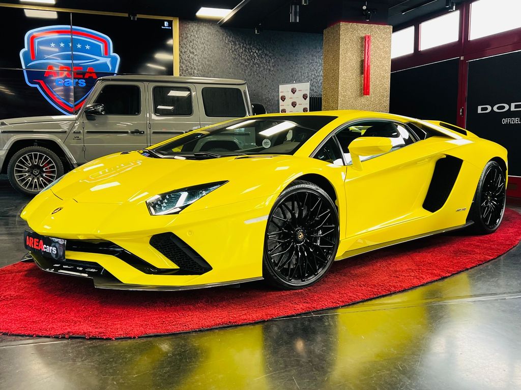 Lamborghini Aventador 2019