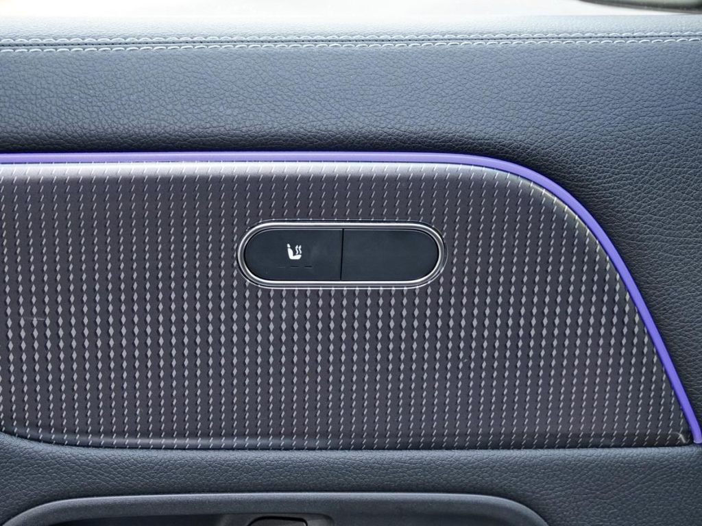 Mercedes-Benz EQA 2021