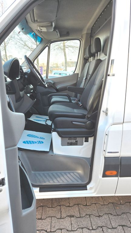 Mercedes-Benz Sprinter 2013