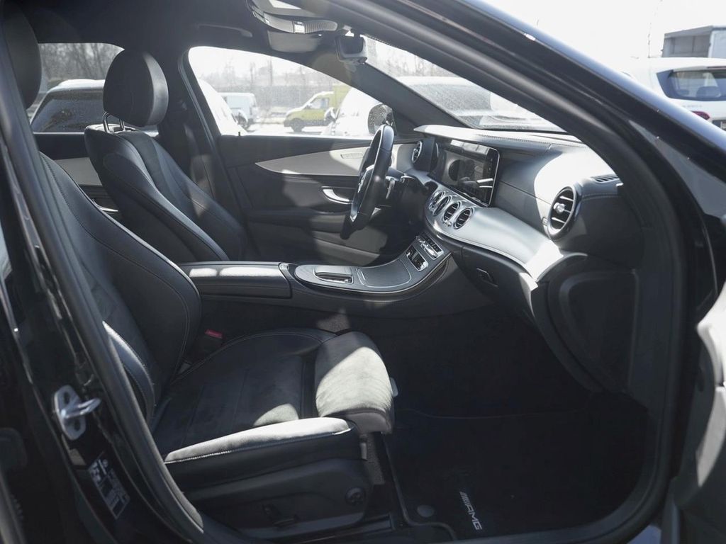 Mercedes-Benz E 300 2021