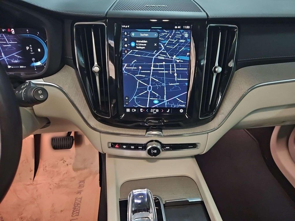 Volvo XC60 2022