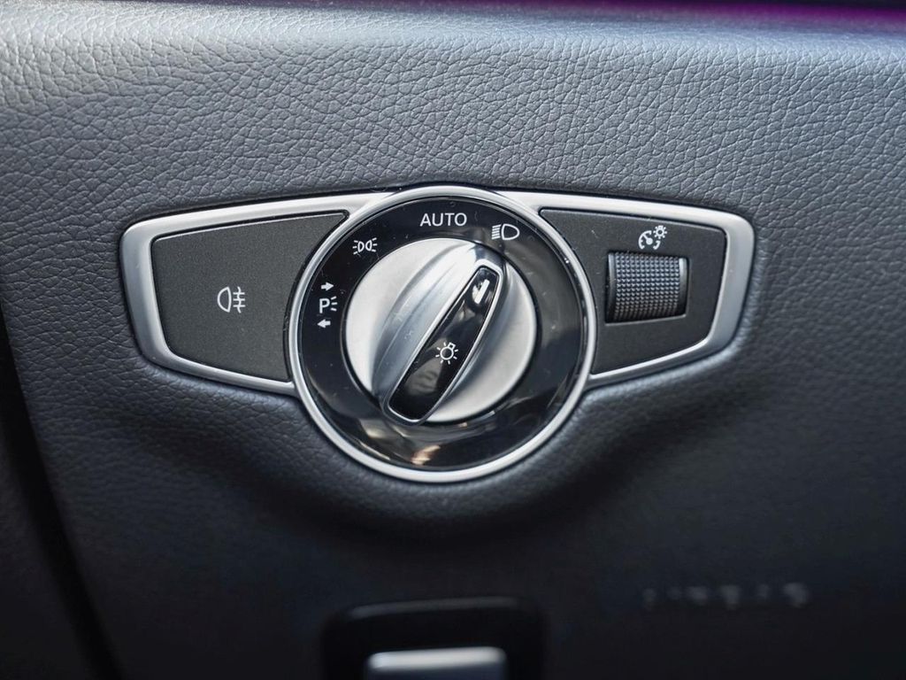 Mercedes-Benz E 300 2021