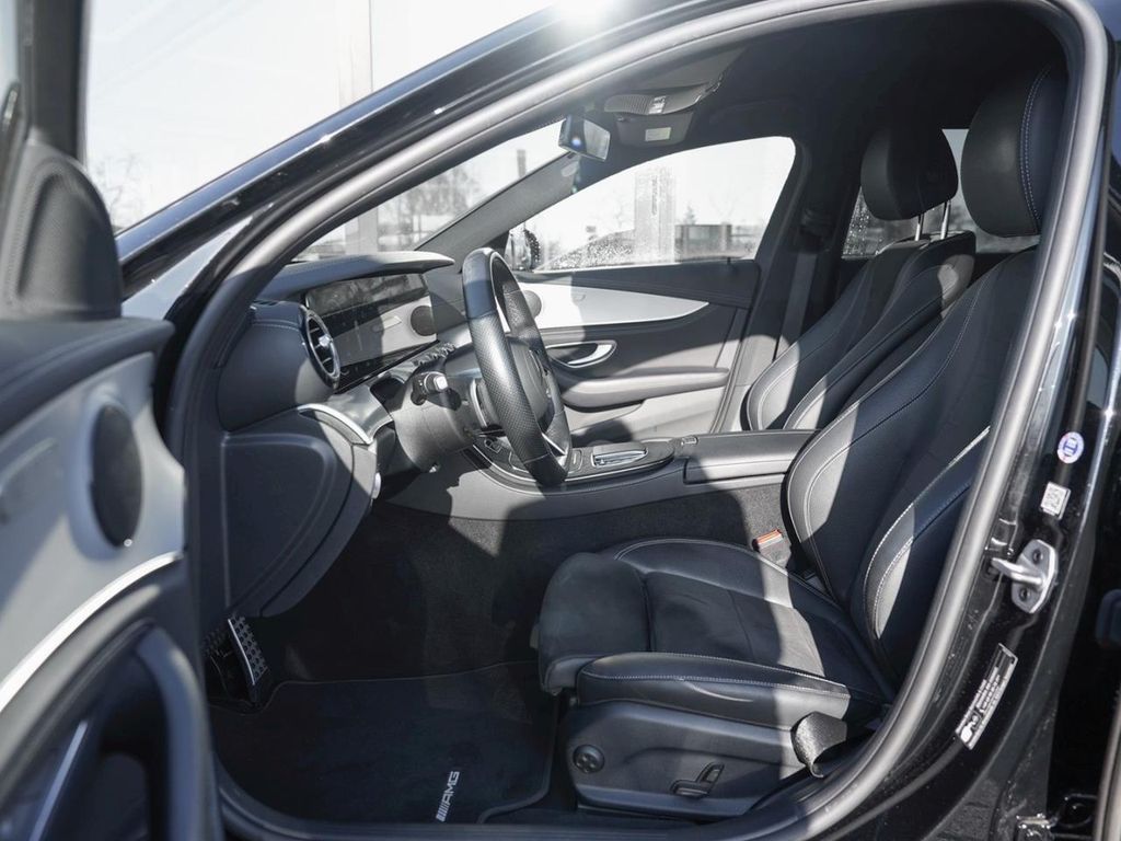 Mercedes-Benz E 300 2021