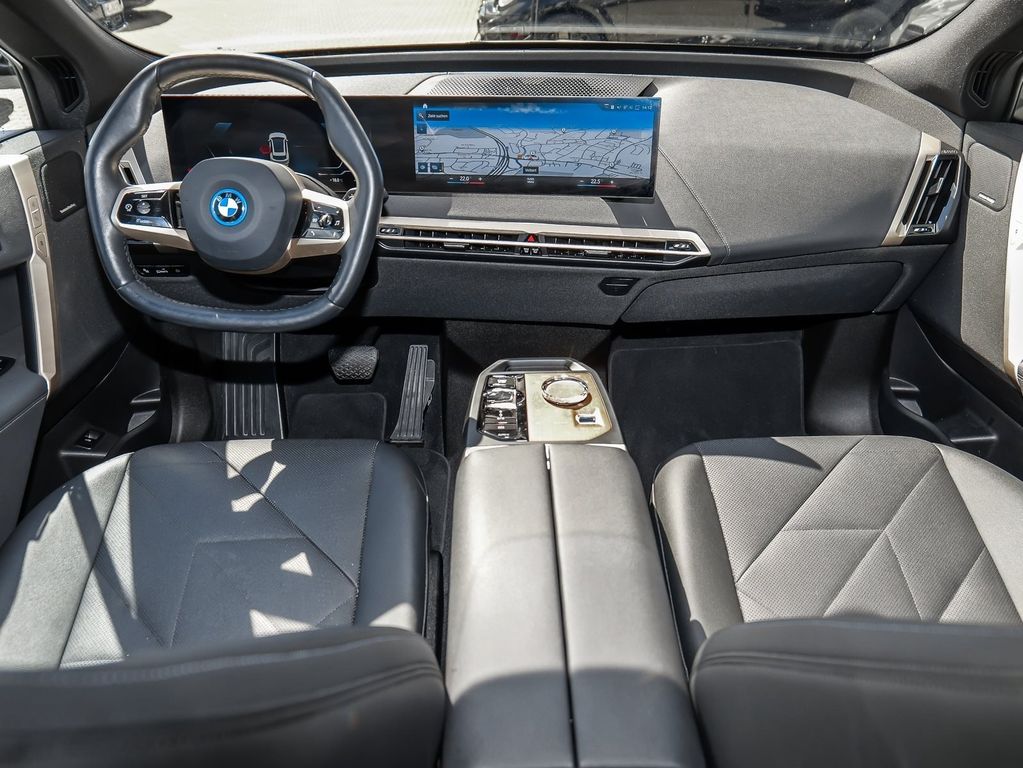 BMW iX 2023