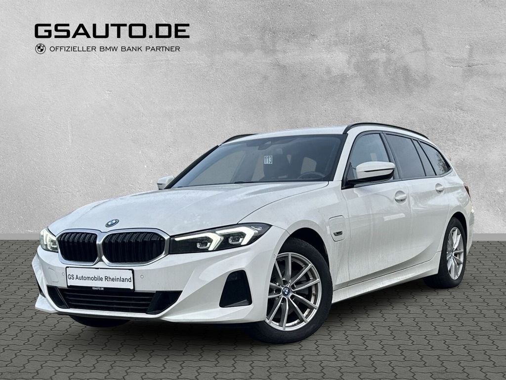 BMW 330 2022