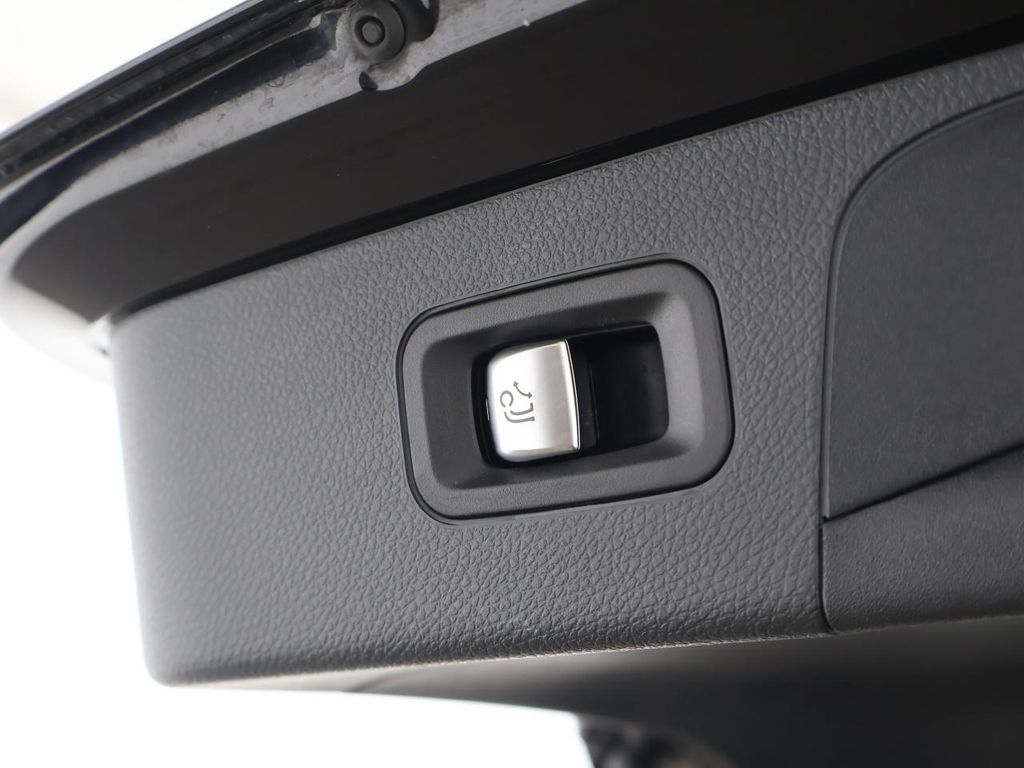 Mercedes-Benz GLC 300 2021