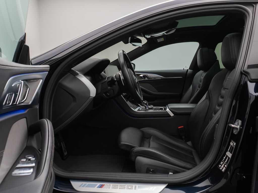 BMW M850 2022