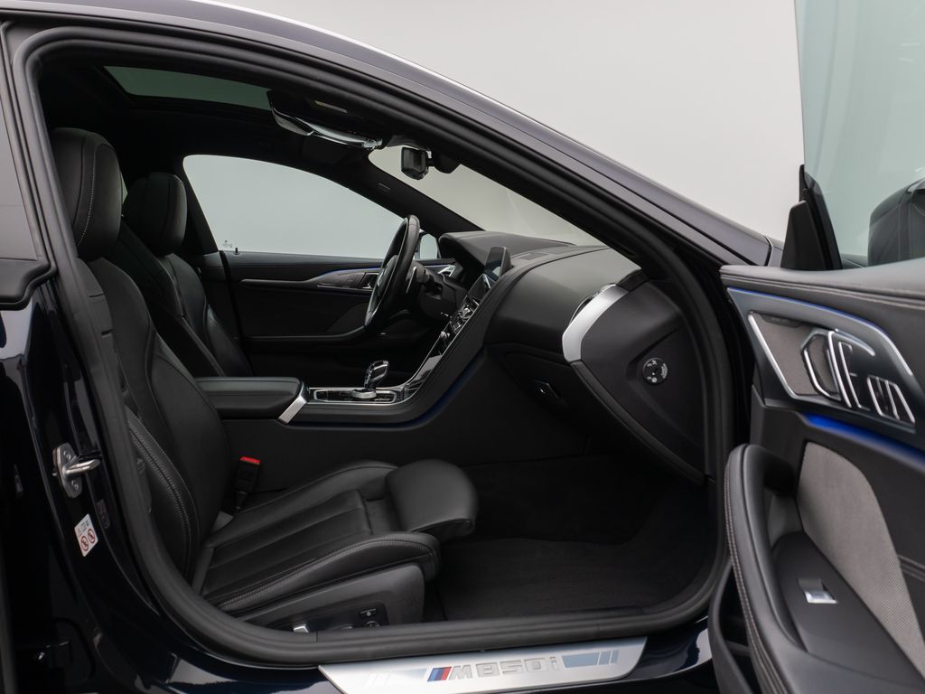 BMW M850 2022