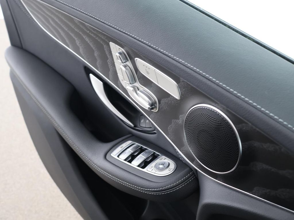 Mercedes-Benz GLC 300 2021