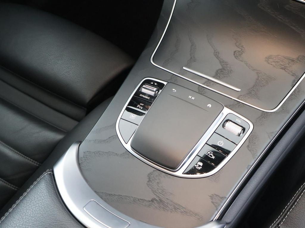 Mercedes-Benz GLC 300 2021