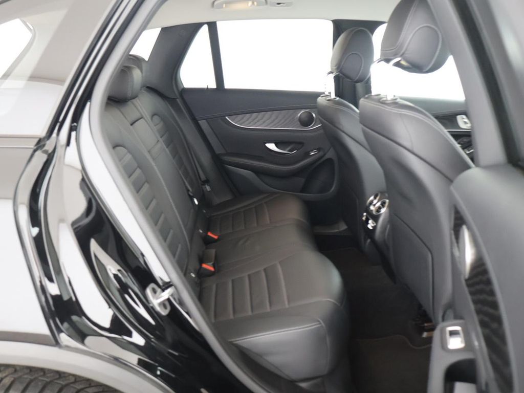 Mercedes-Benz GLC 300 2021