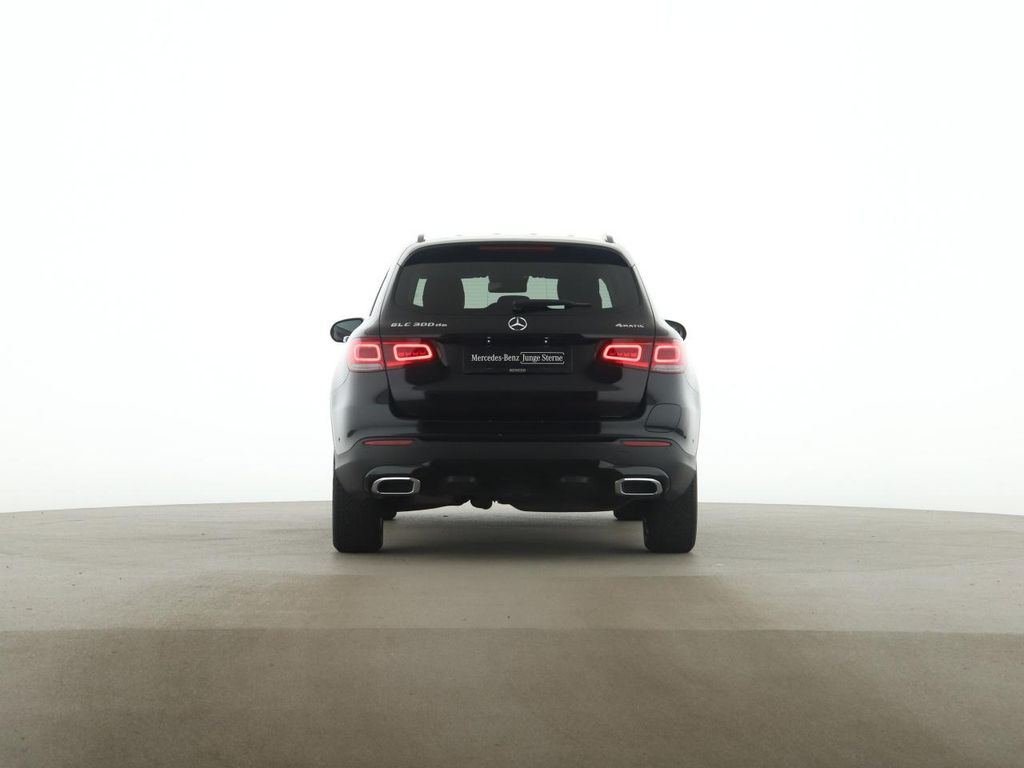 Mercedes-Benz GLC 300 2021