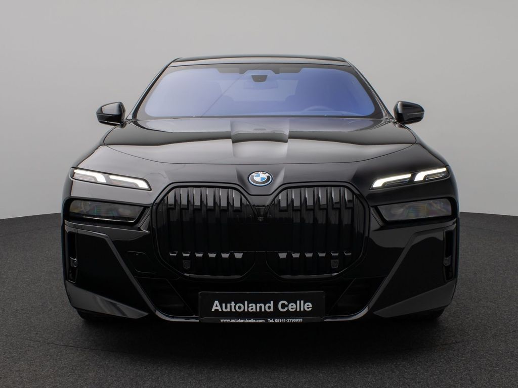 BMW i7 2023