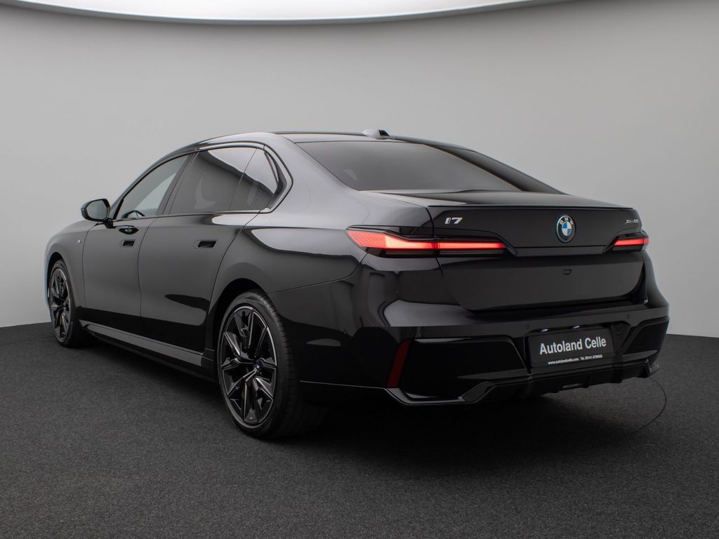 BMW i7 2023