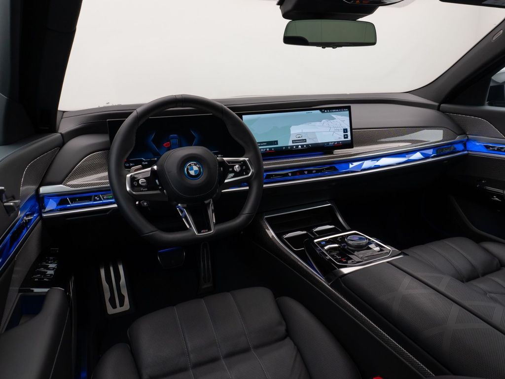 BMW i7 2023