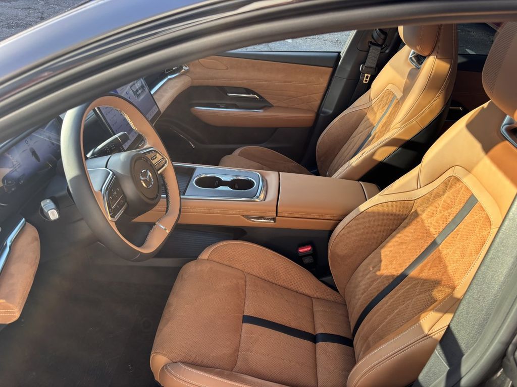 Mazda 6e