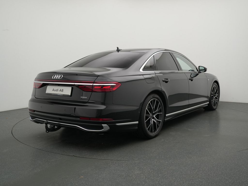 Audi A8 2024
