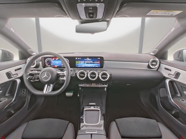 Mercedes-Benz CLA 220 2025