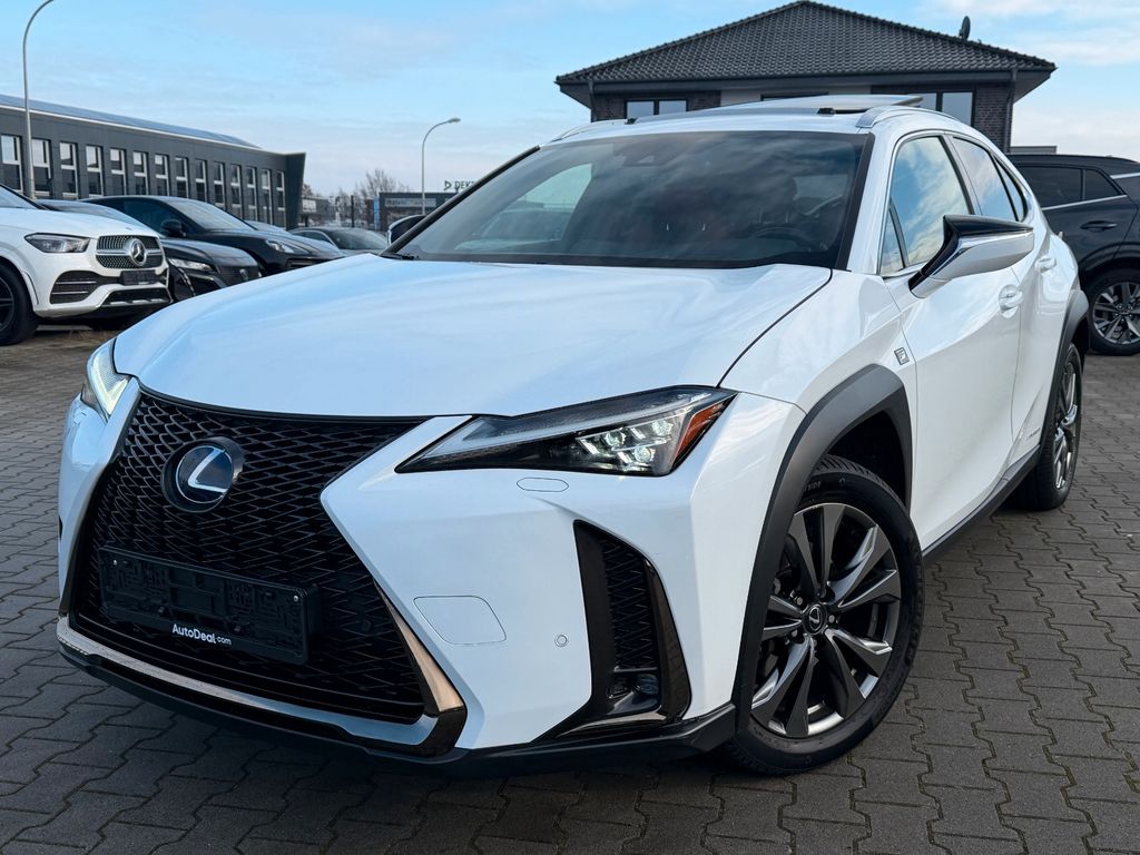Lexus UX 2021