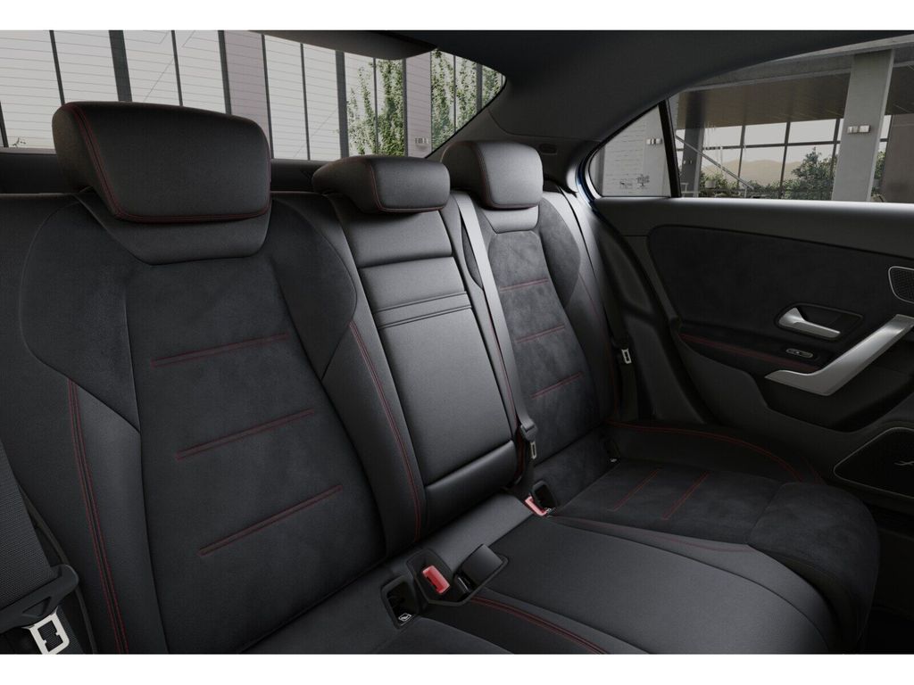 Mercedes-Benz A 220 2024