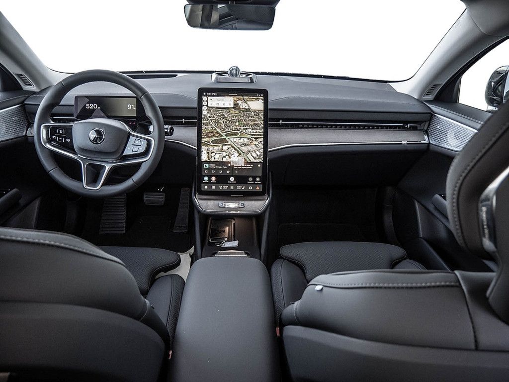 Volvo ES90