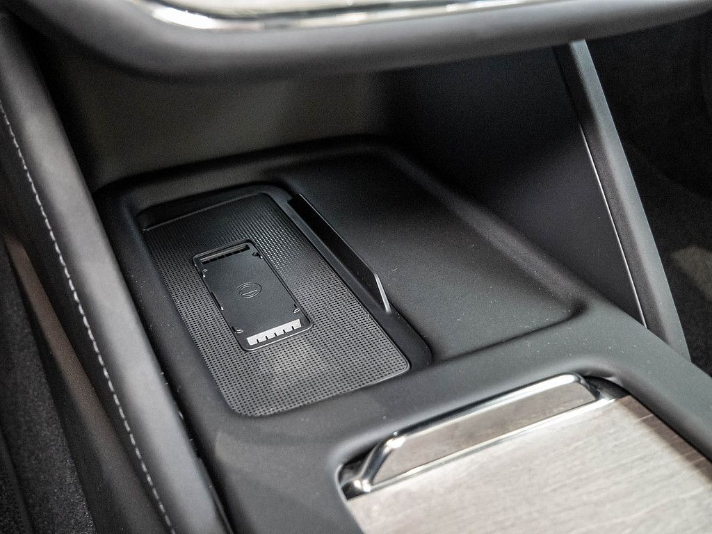 Volvo ES90