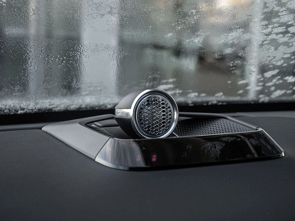 Volvo ES90