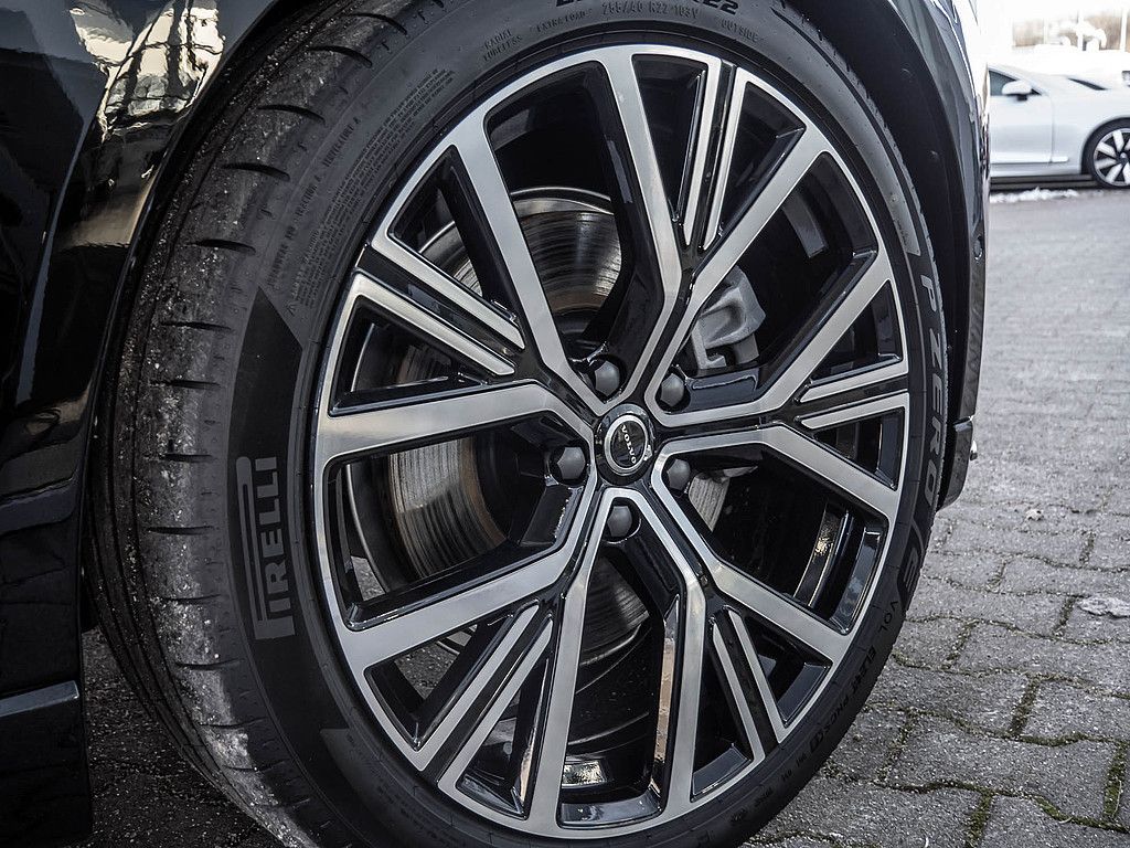 Volvo ES90