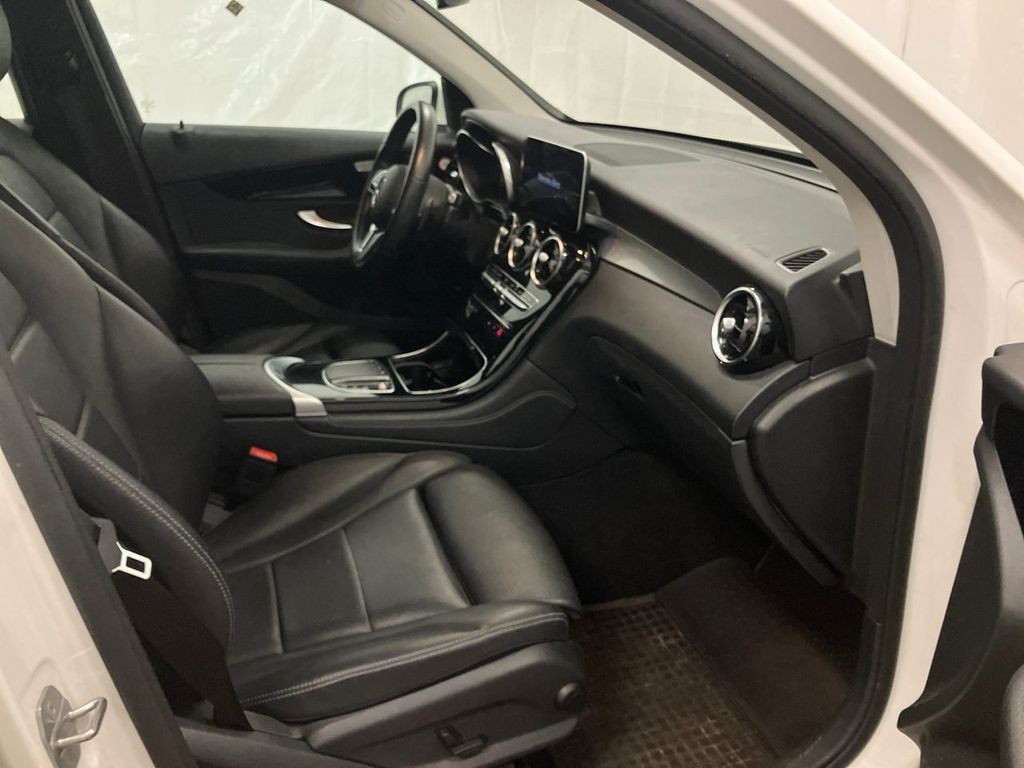 Mercedes-Benz GLC 300 2020