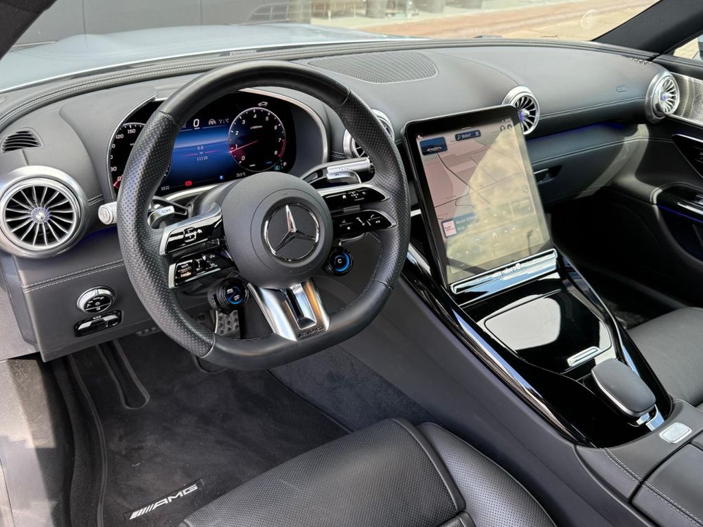 Mercedes-Benz SL 43 AMG 2024