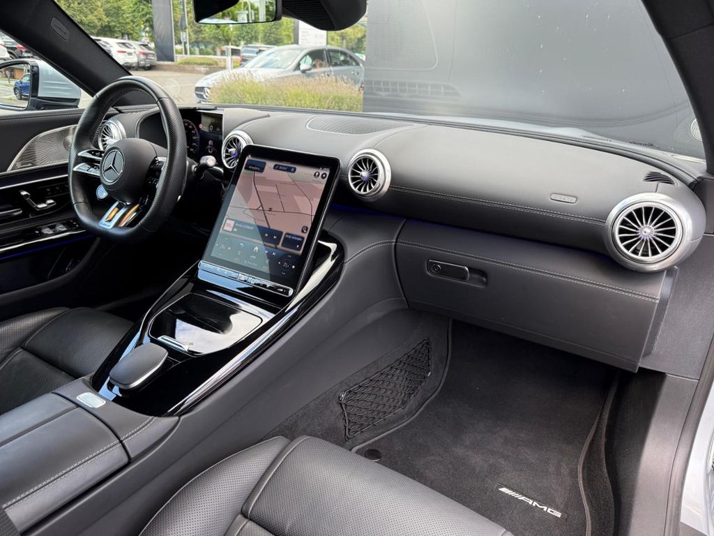 Mercedes-Benz SL 43 AMG 2024