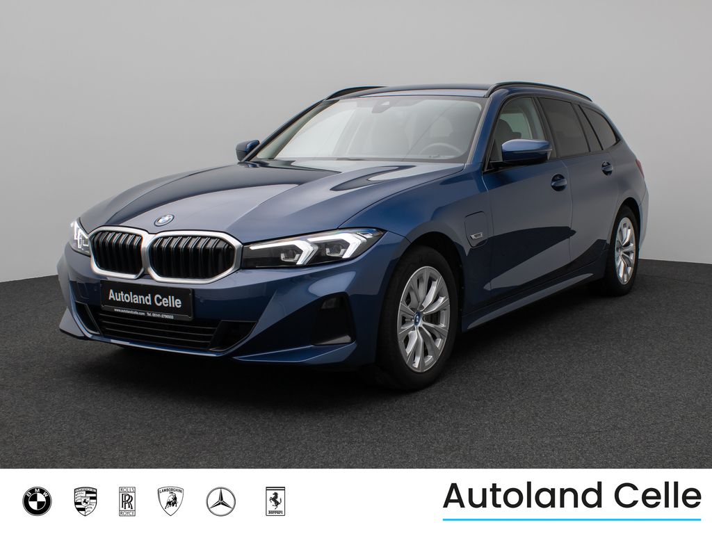 BMW 330 2022