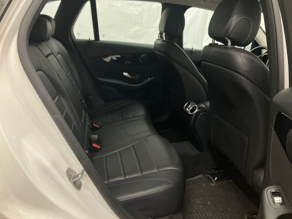 Mercedes-Benz GLC 300 2020