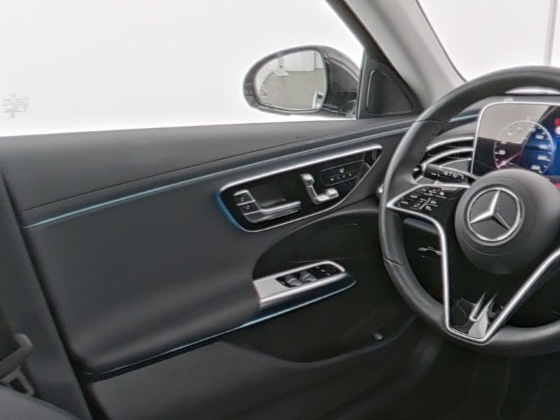 Mercedes-Benz E 200 2024