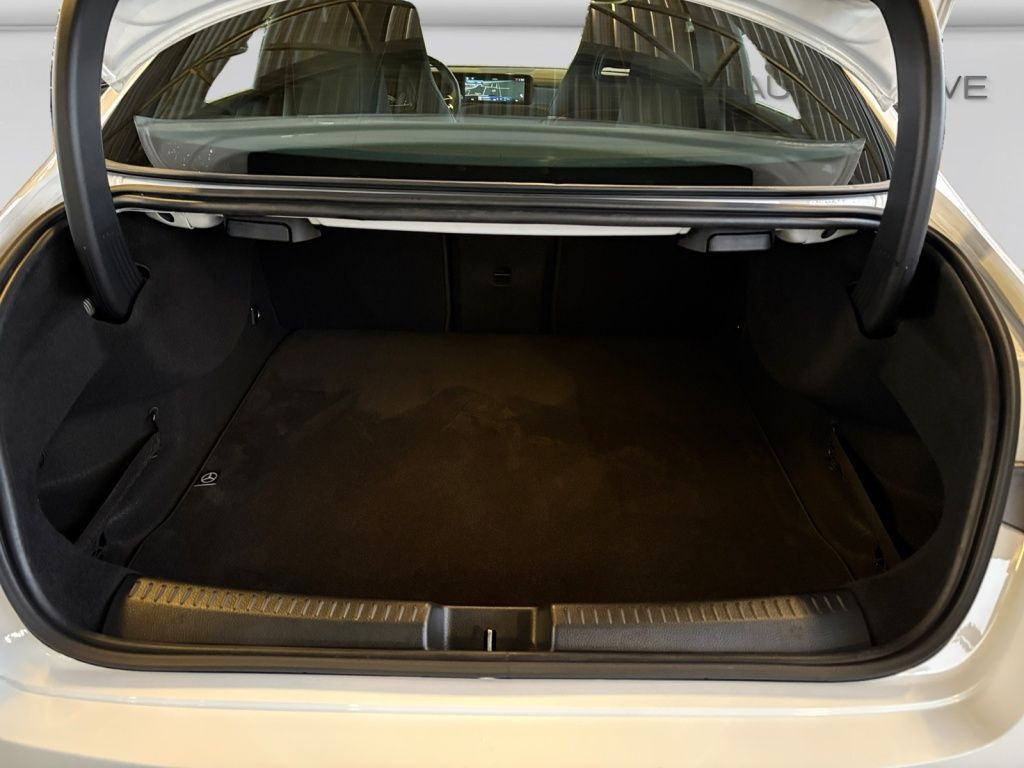 Mercedes-Benz CLA 200 2025