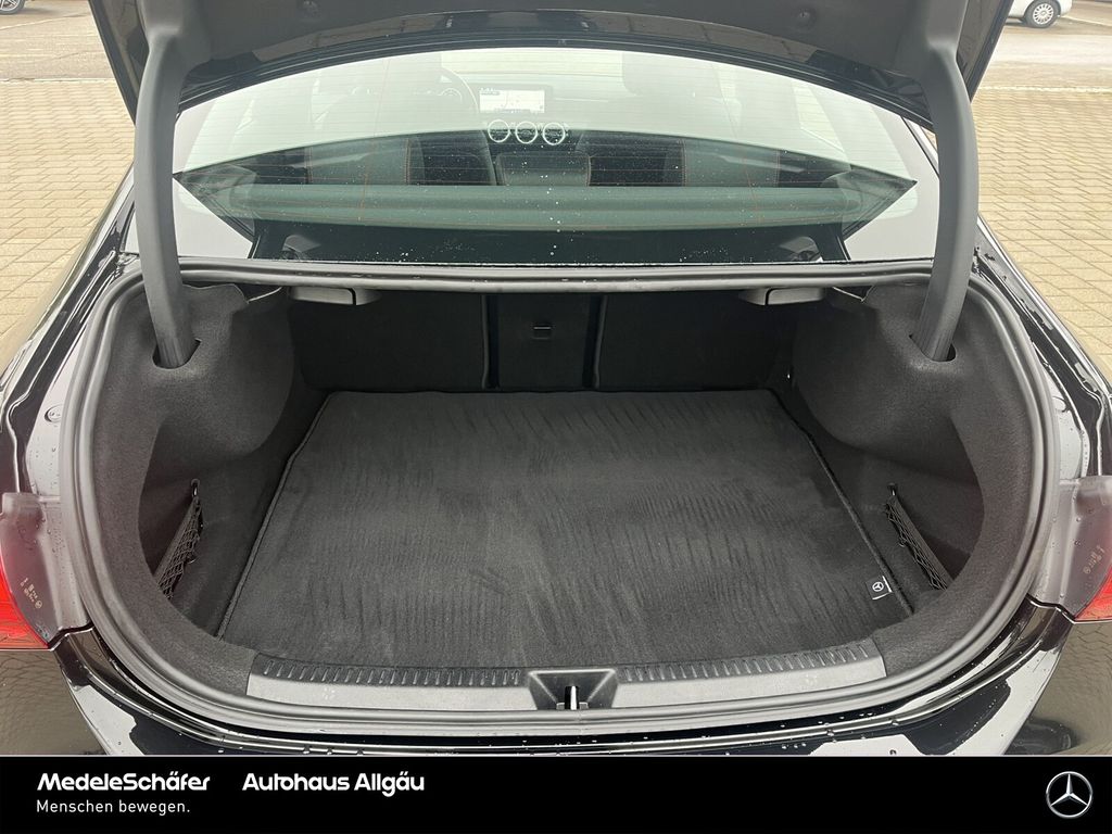 Mercedes-Benz A 220 2024