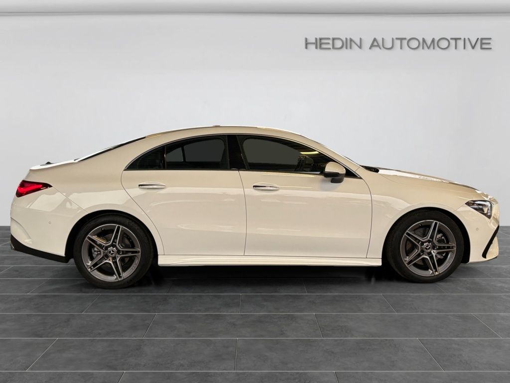 Mercedes-Benz CLA 200 2025