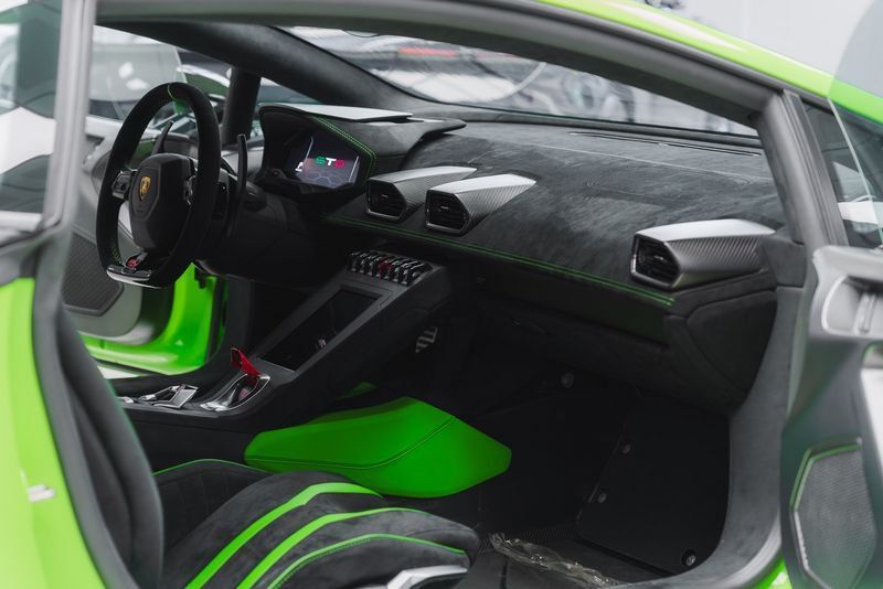 Lamborghini Huracán 2024