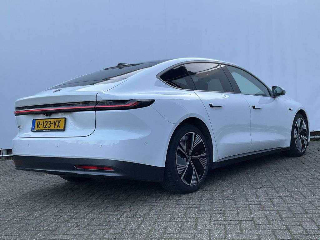 NIO ET7 2023