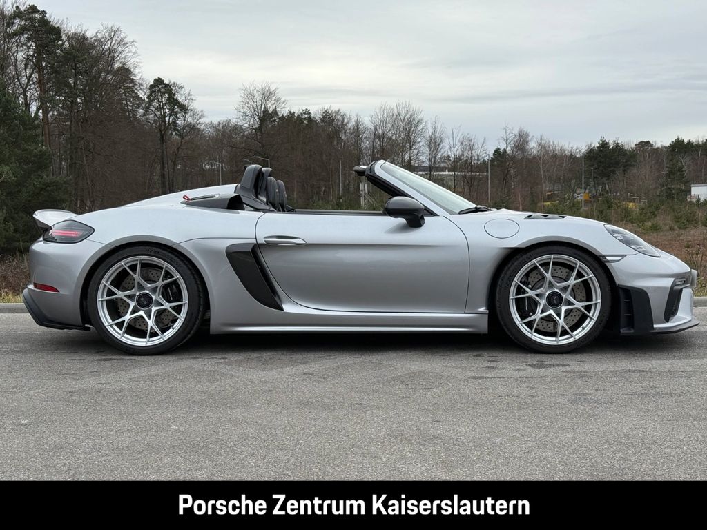 Porsche Boxster 2024