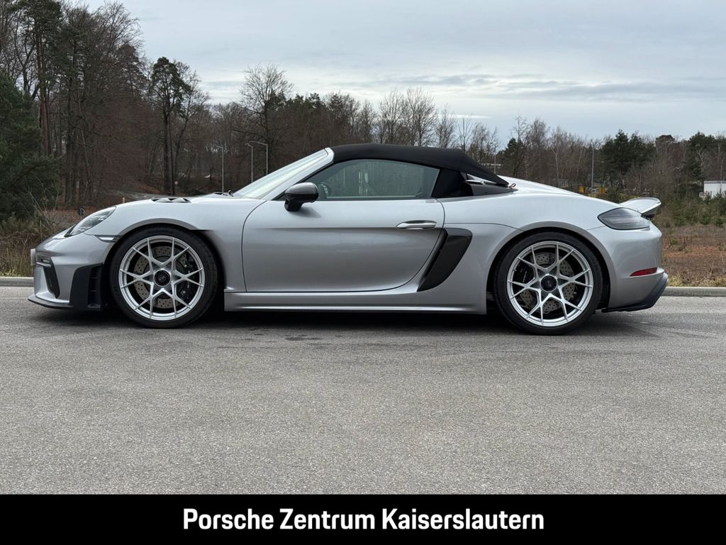Porsche Boxster 2024