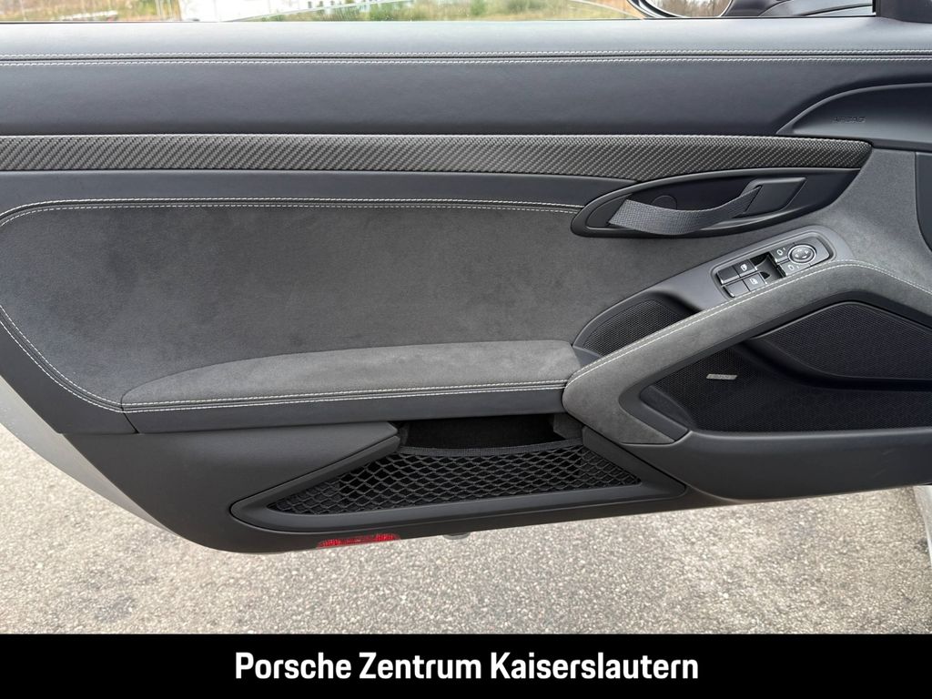 Porsche Boxster 2024