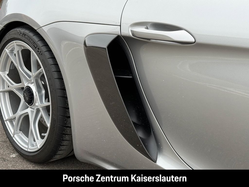 Porsche Boxster 2024