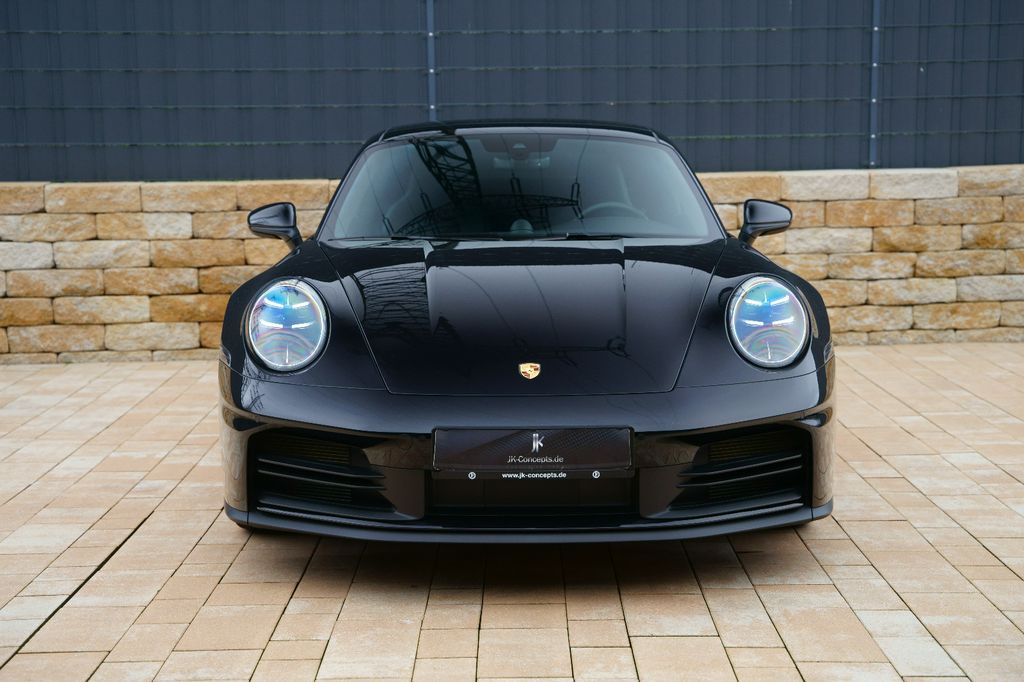 Porsche 992 2025