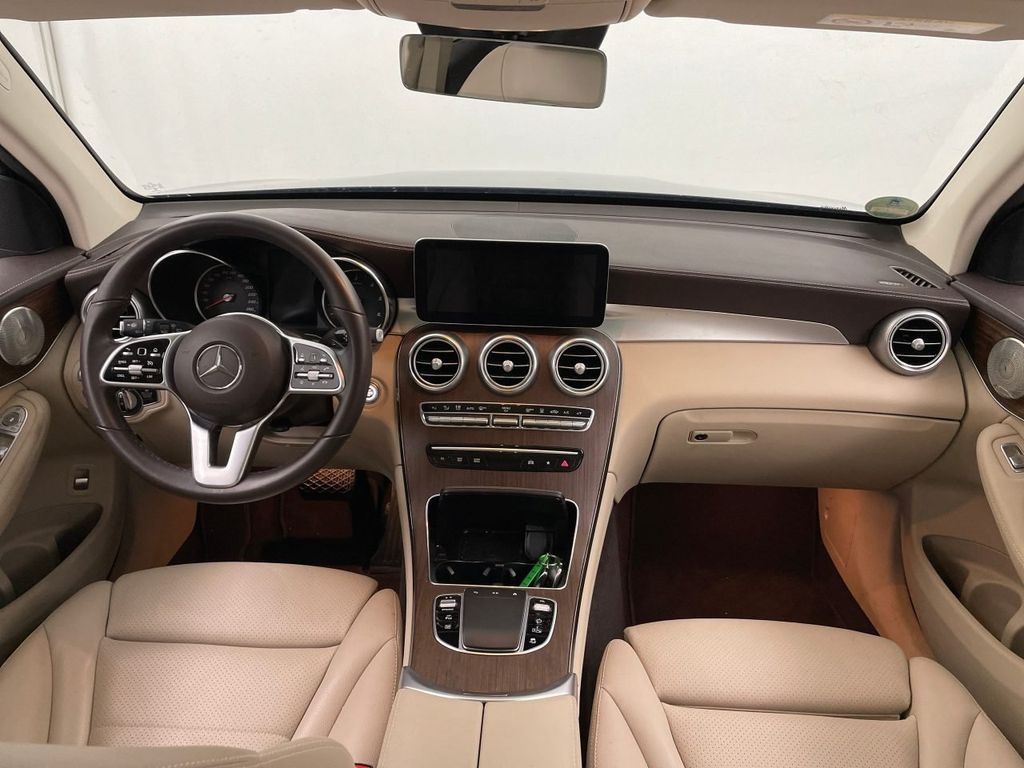 Mercedes-Benz GLC 300 2021