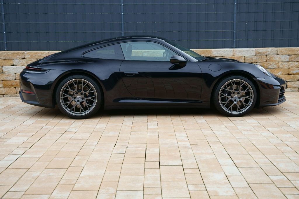 Porsche 992 2025