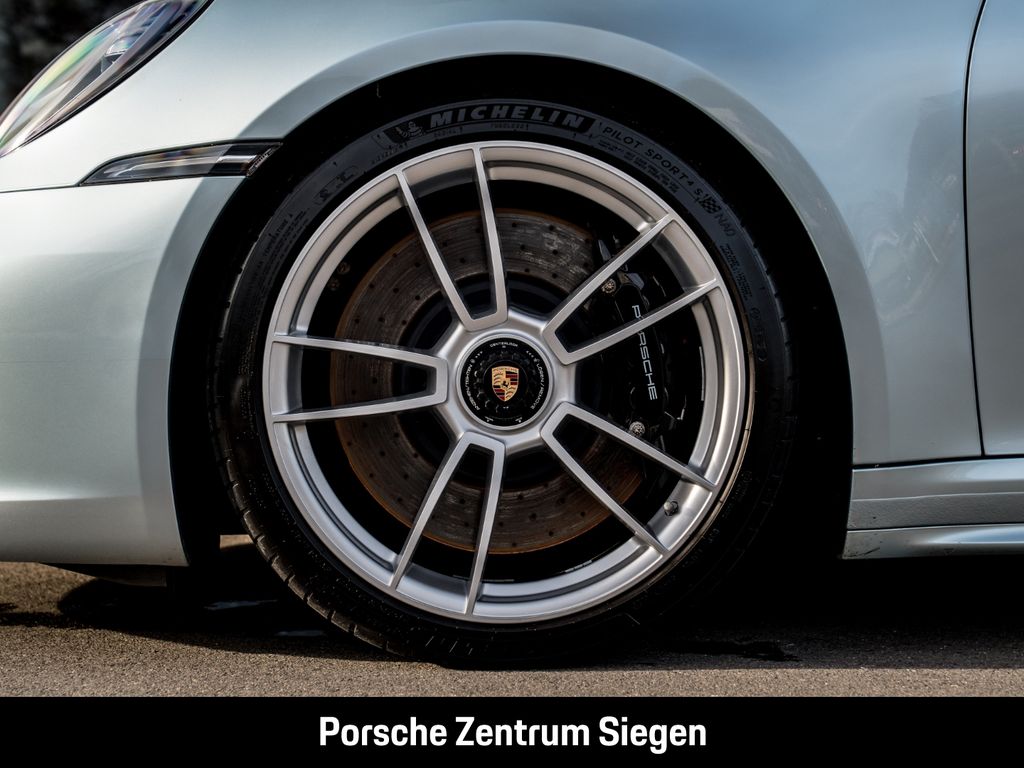 Porsche 992 2023