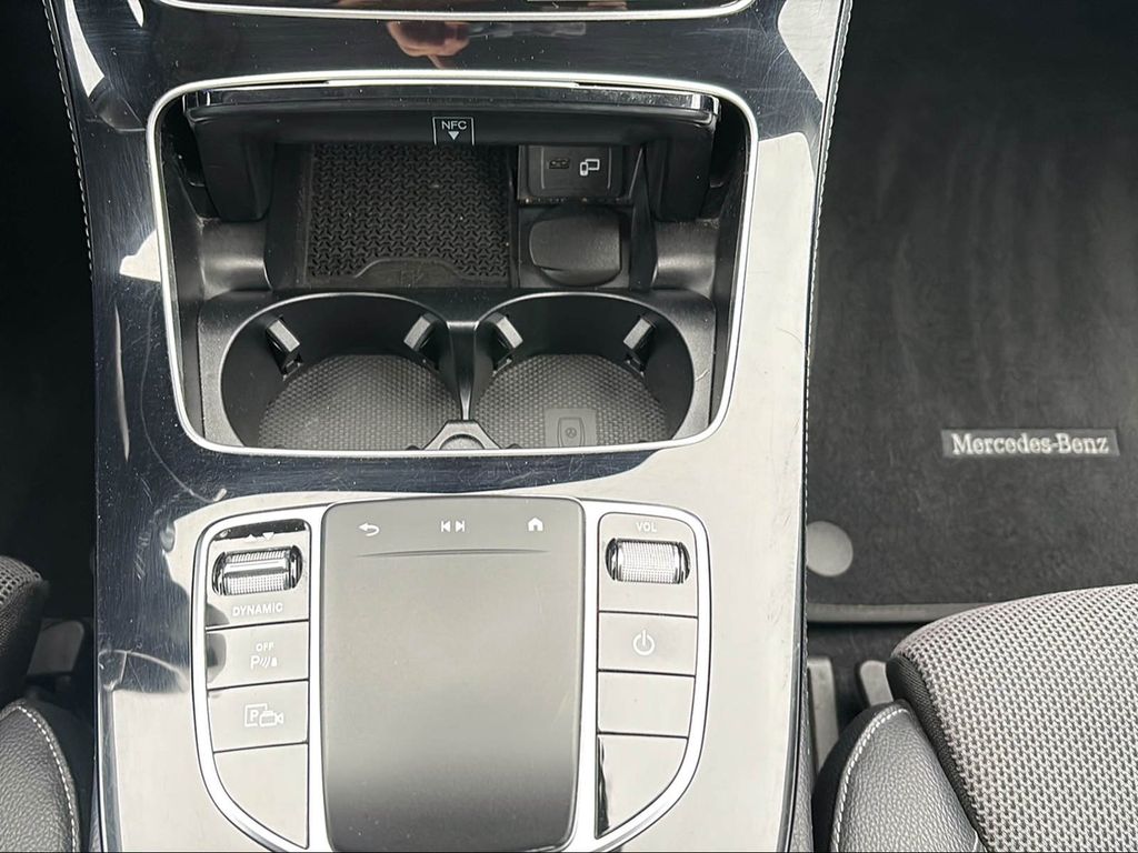 Mercedes-Benz E 300 2021