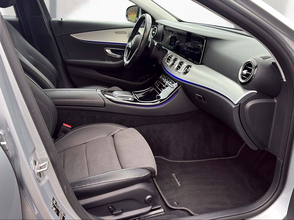 Mercedes-Benz E 300 2021