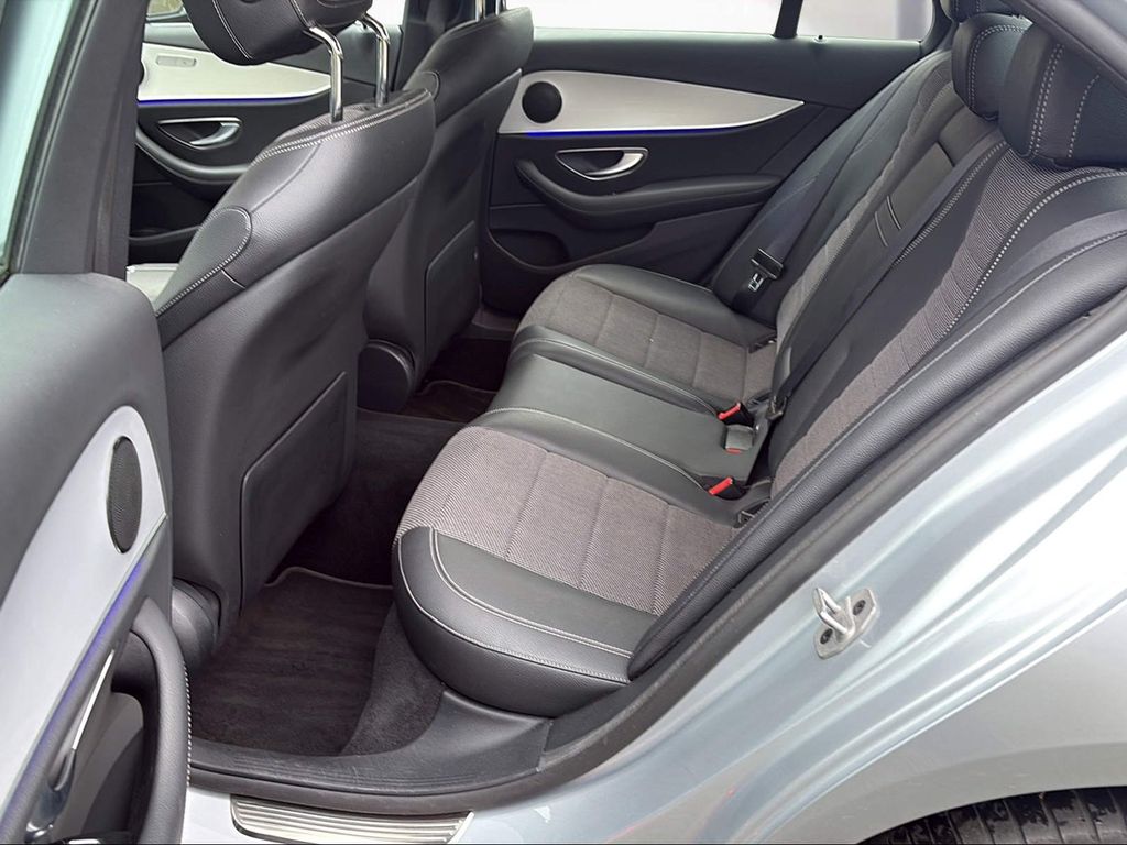 Mercedes-Benz E 300 2021